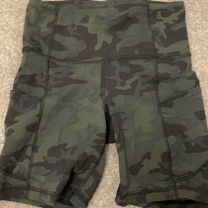 Lululemon Fast and Free High-Rise Short 6"